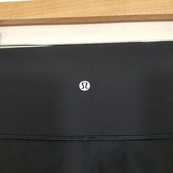 Lululemon Crop Leggings Black Size 6 - Picture 5 of 7